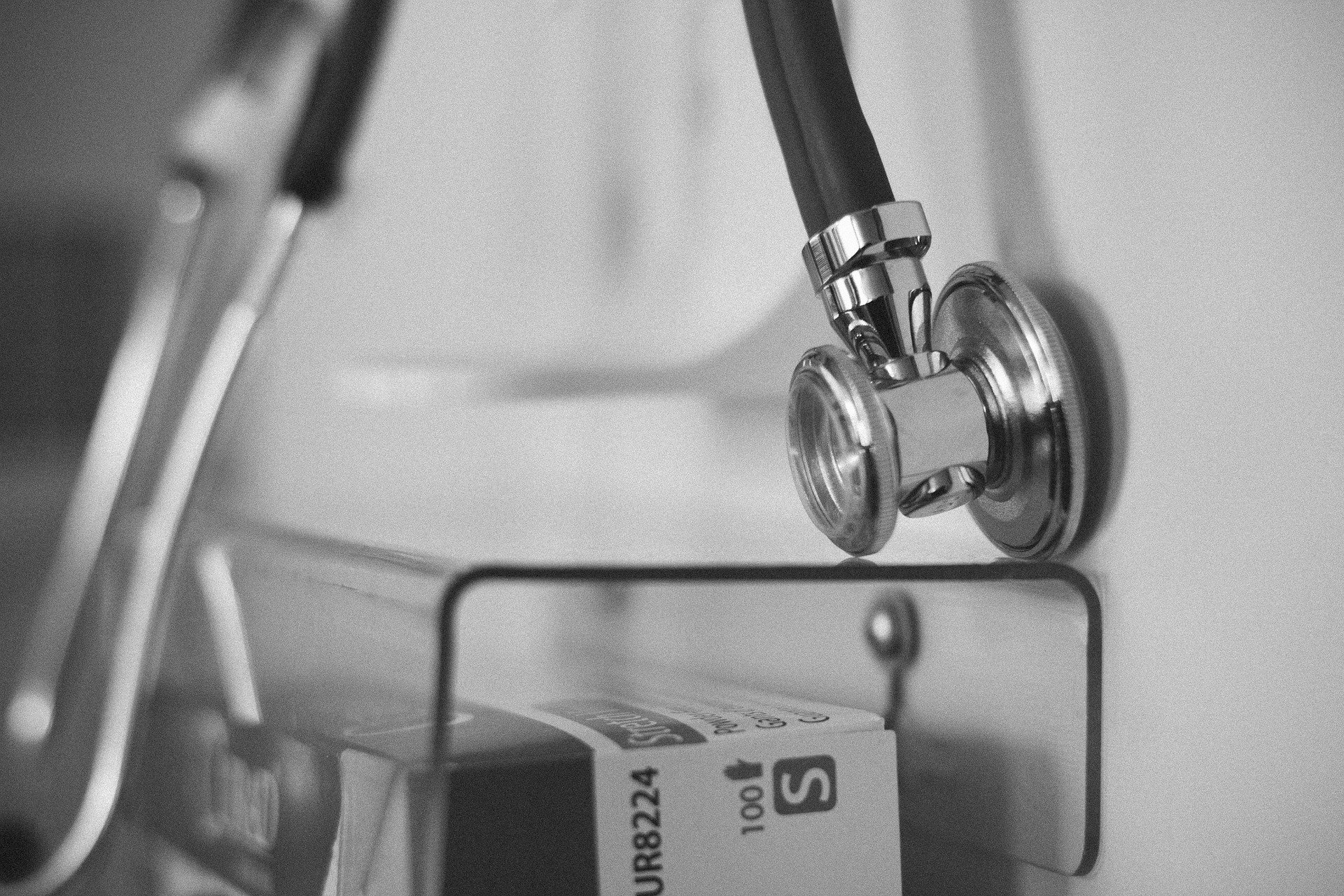 Nueva Guía para profesionales del sector sanitario de la AEPD. Cómo cumplir